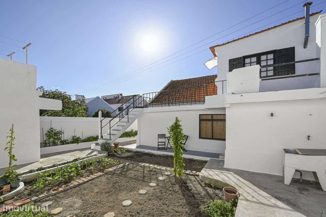 Moradia T2+1, c/ Garagem, Bairro do Areias – Montijo-12