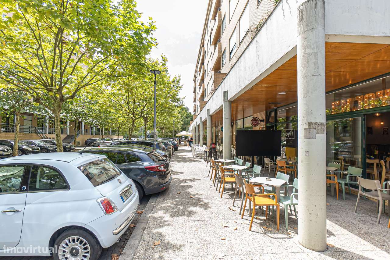 T3 Duplex junto ao Hospital de São João-11