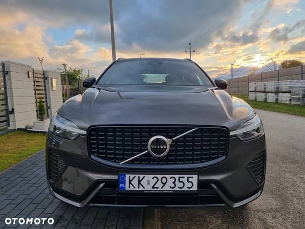 Volvo XC 60 B4 D AWD Plus Dark - 10