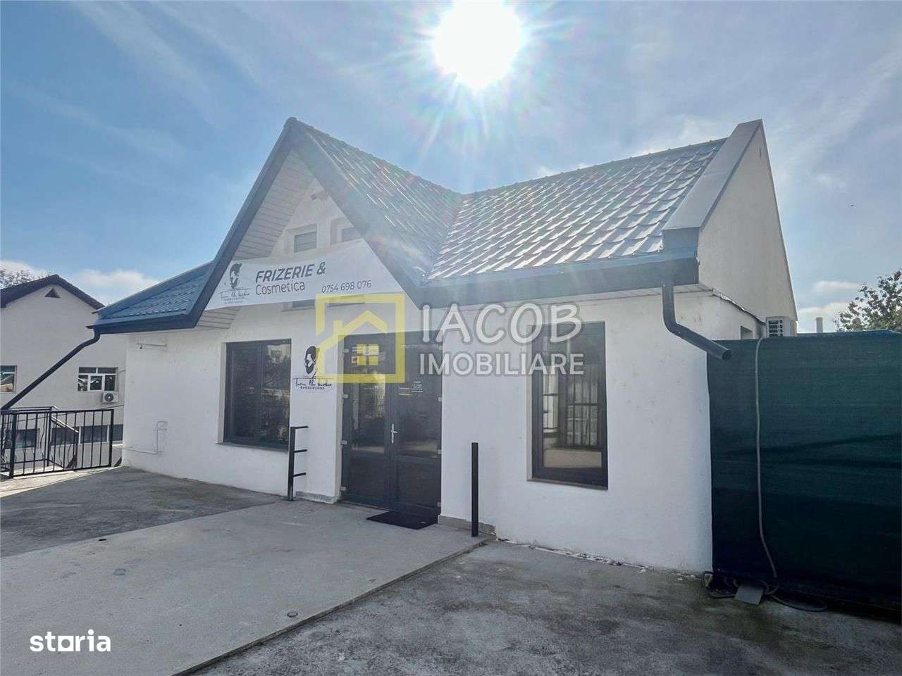 De inchiriat - Scaun\/camera in incinta salonului, Zona Alecu Russo, - Imagine principală: 4/11