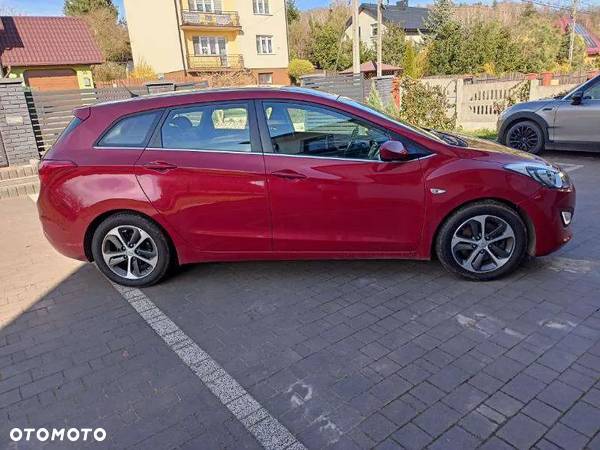 Hyundai I30 blue 1.6 CRDi Trend - 4