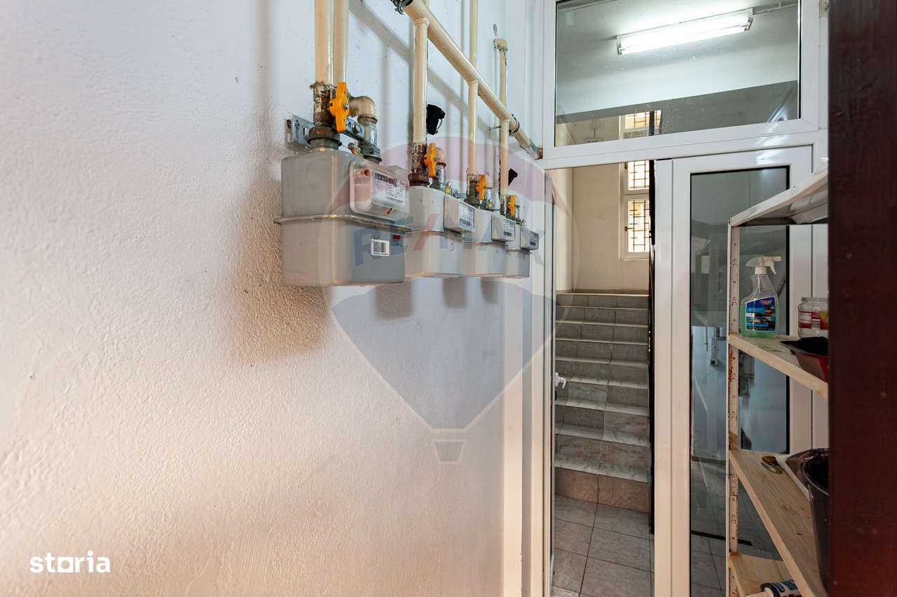 Vilă idealǎ pentru locuințǎ sau investiție -  zonă ultracentralǎ Arad - Imagine principală: 5/20