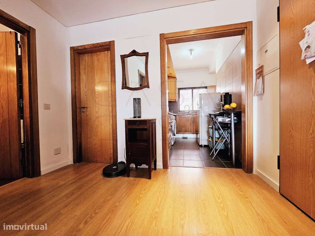 Apartamento T1+1 na Quinta do Conde com Arrecadação - Grande imagem: 4/23