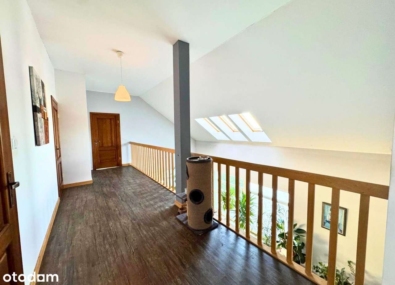 Antresola • 7 pokoi • 3000 m² ogrodu – rodzinny dom w Boluminku-10