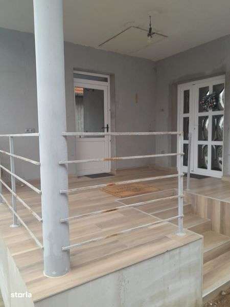 Casa de vanzare plus teren - Imagine principală: 4/6