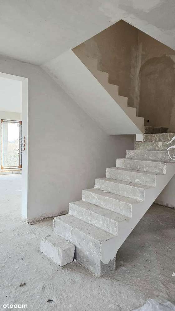 Urokliwa willa pod miastem-9