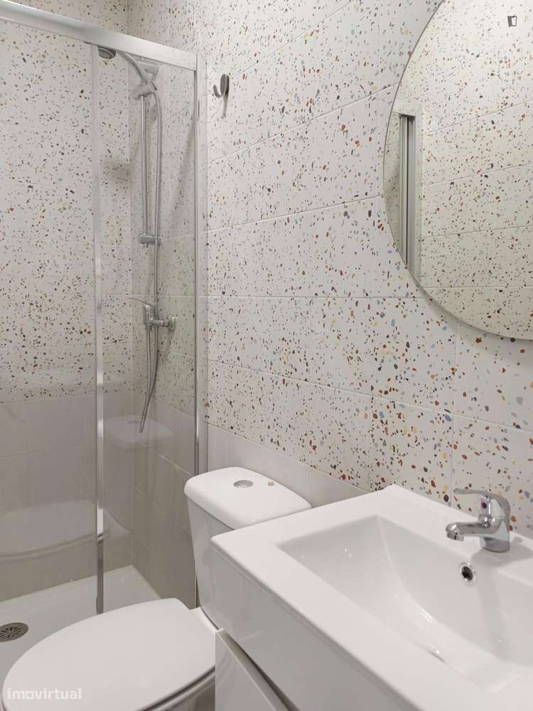 Estúdio - localizado em Cidral Coimbra - Grande imagem: 5/5