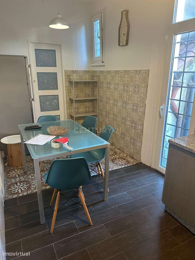 Moradia T3 na Zona Histórica de Coimbra-8