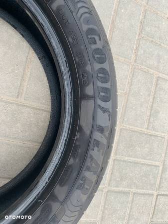 Opony Goodyear Efficient Grip Performance 205/55R17 4 szt. Prawie nowe - 4