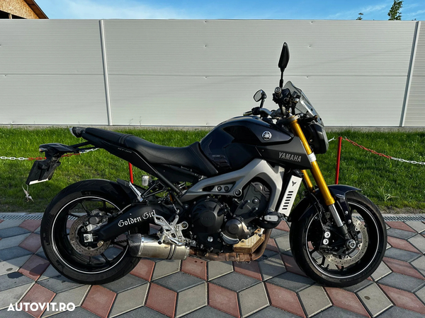 Yamaha MT-09 - 2