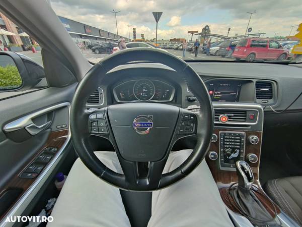 Volvo V60 D2 Geartronic - 5