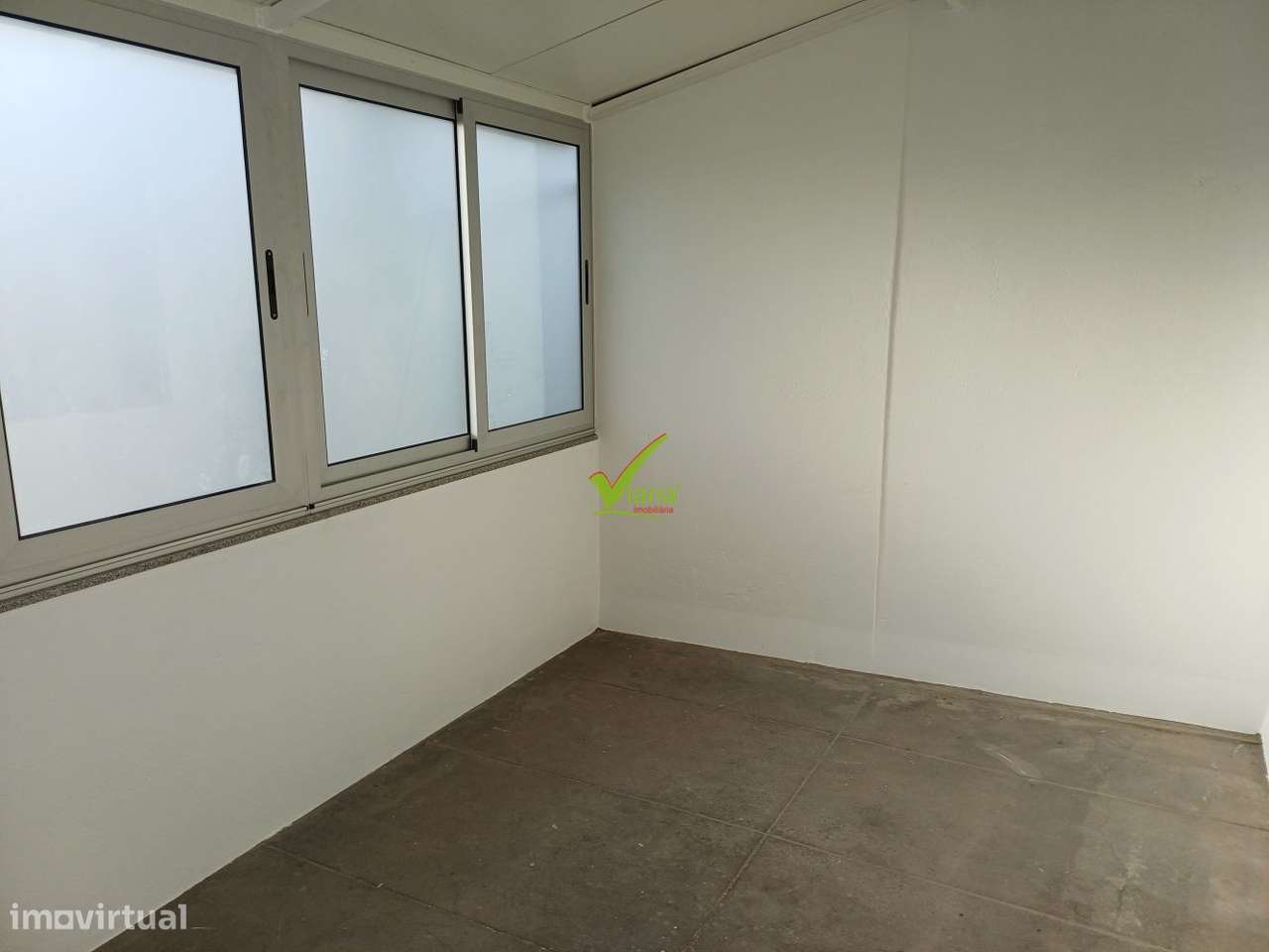 T. 3 a 50 metros da Praça do Almada-6