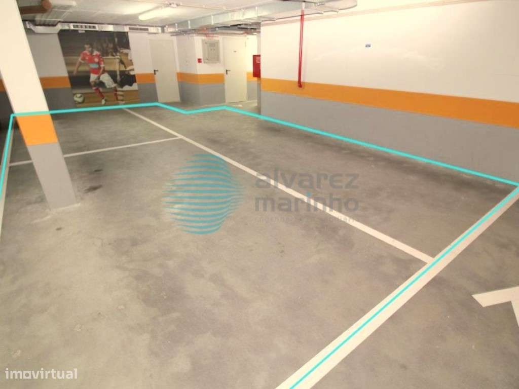 Apartamento T4, com 3 lugares de estacionamento, Parque das Nações-46