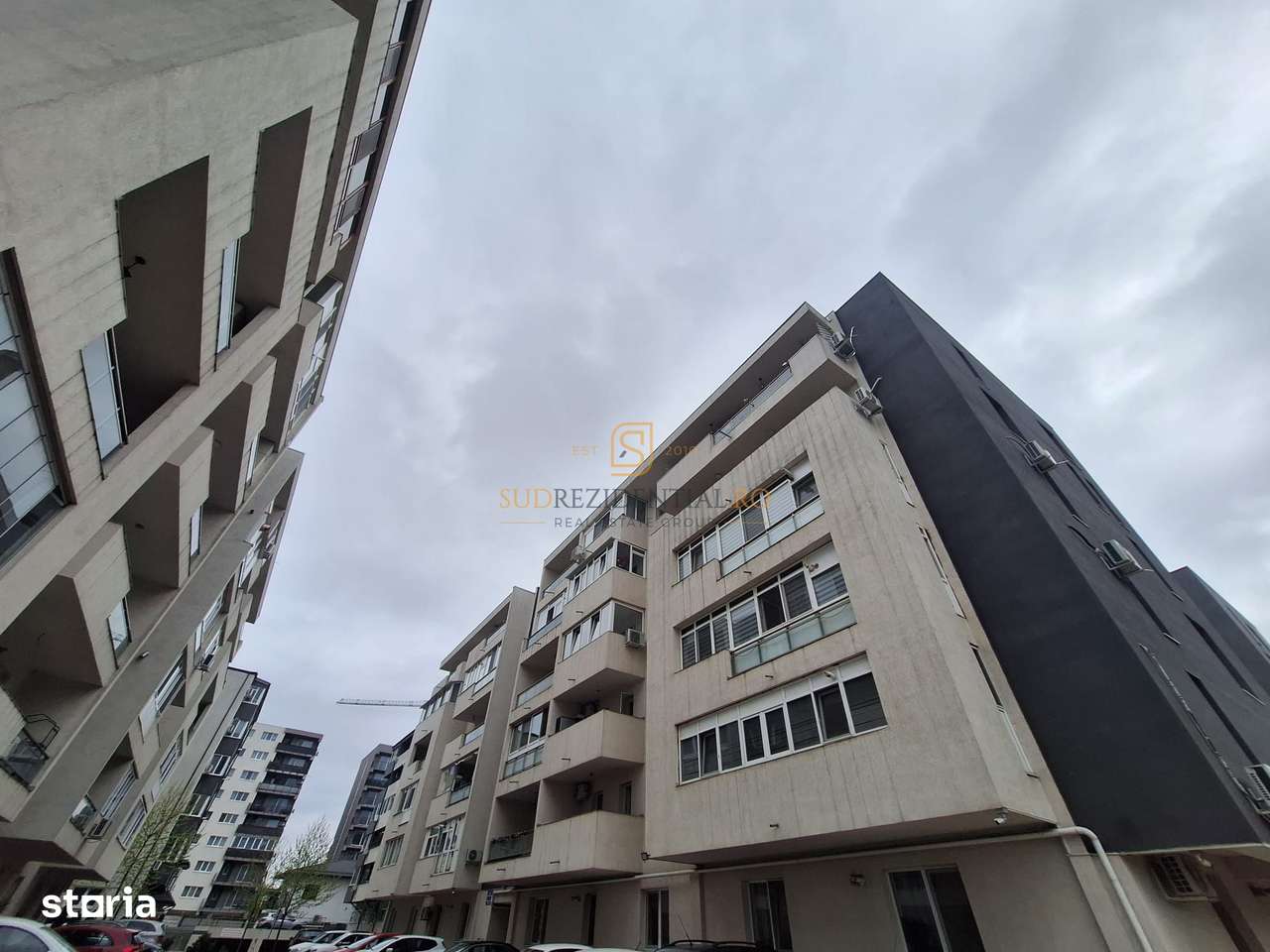 Apartament decomandat cu 2 camere de vanzare, zona Grand Arena Mall