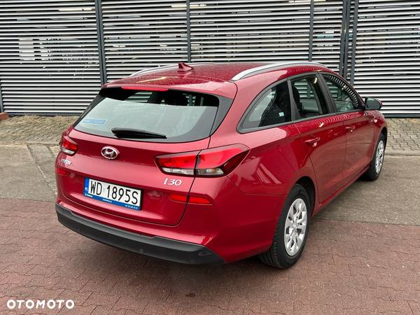 Hyundai I30 1.5 DPI Classic + - 7