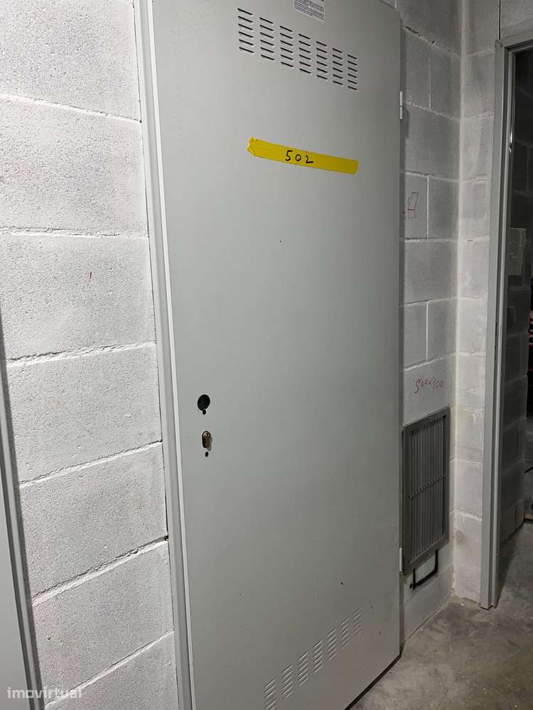 T2 Novo com varanda, garagem e eficiência A+-20