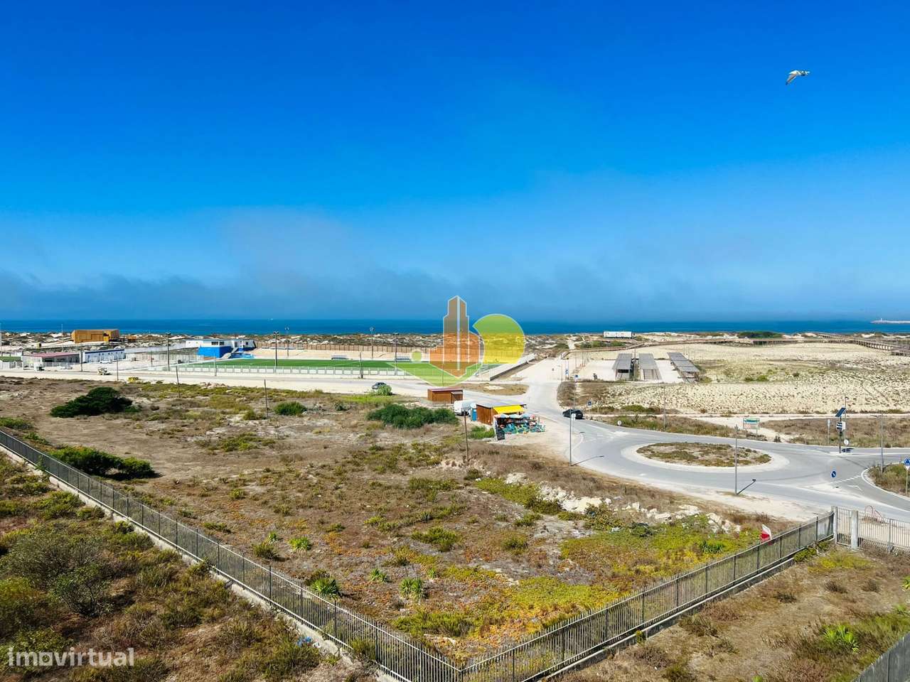 T2 c/ Garagem - Condomínio c/ Piscina-25