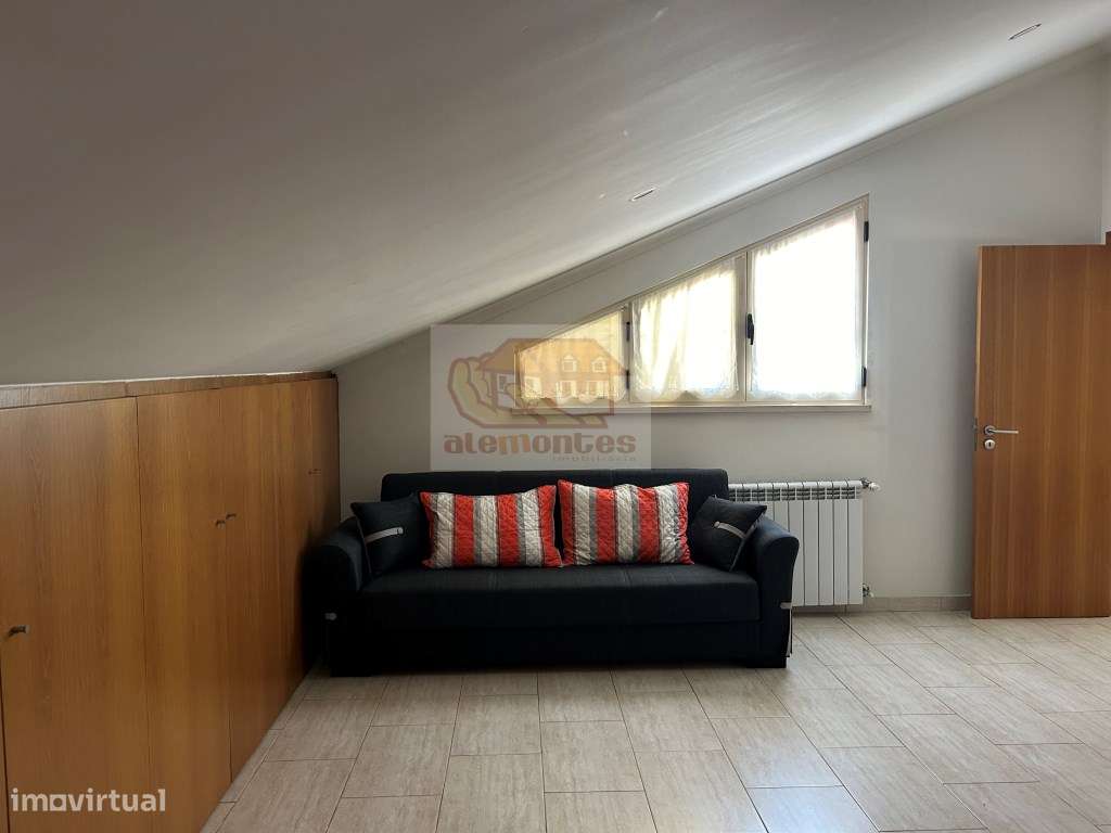 Excelente moradia com quintal em Grândola-21