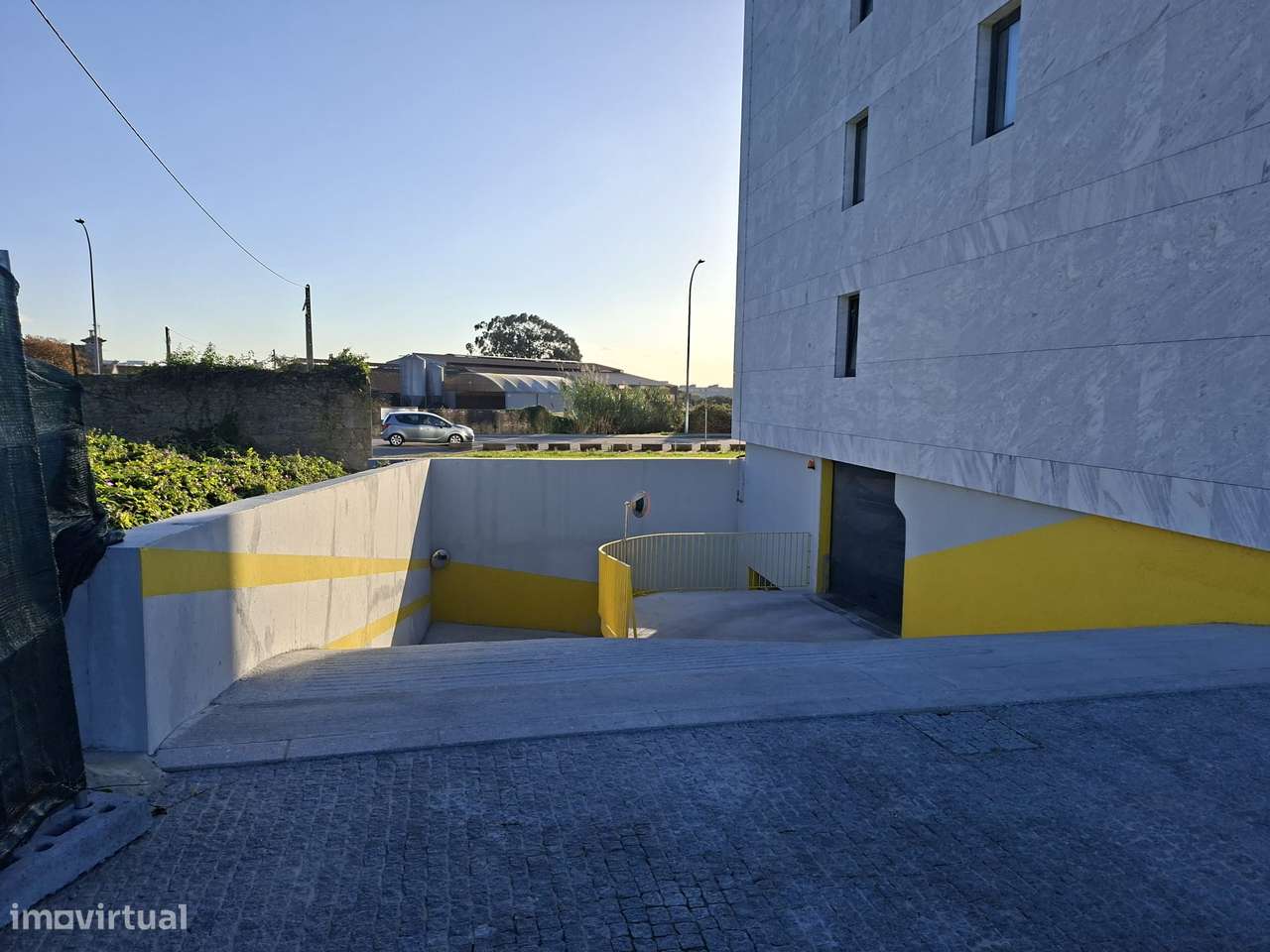 Apartamento T1 novo com luga de garagem-9