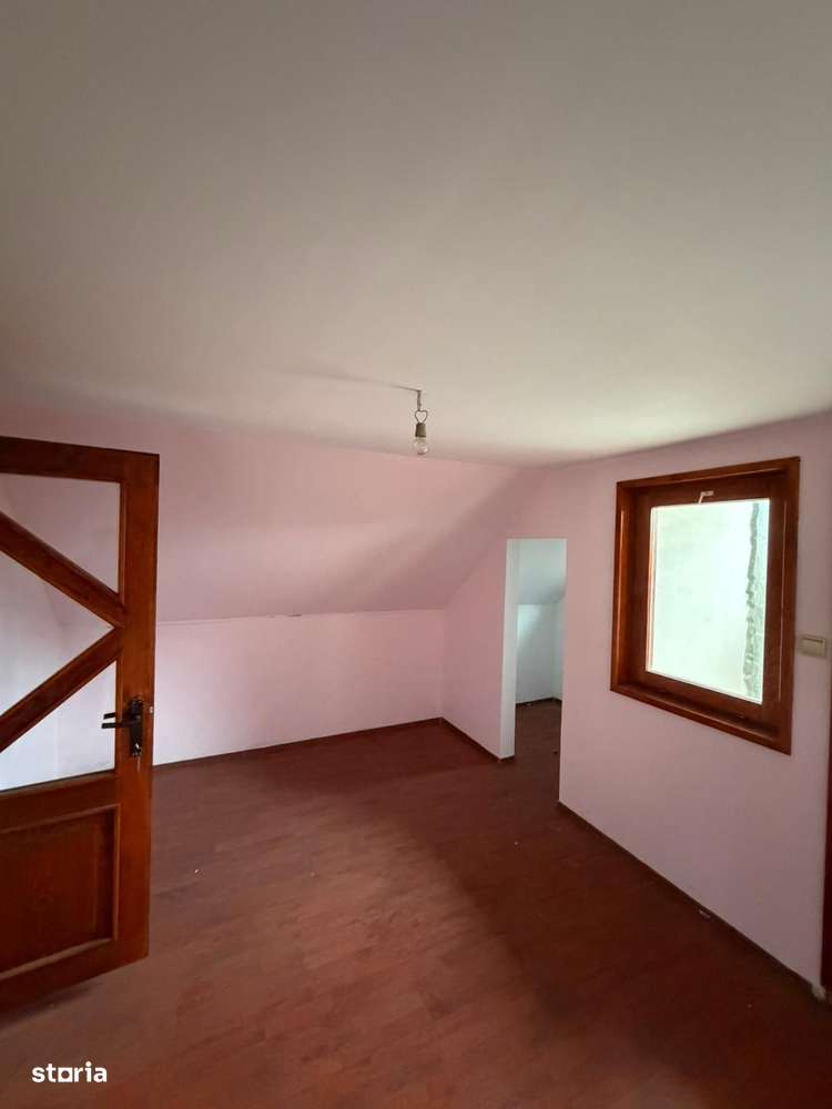 Casă complet renovată, pentru locuință sau pensiune turistică!-3