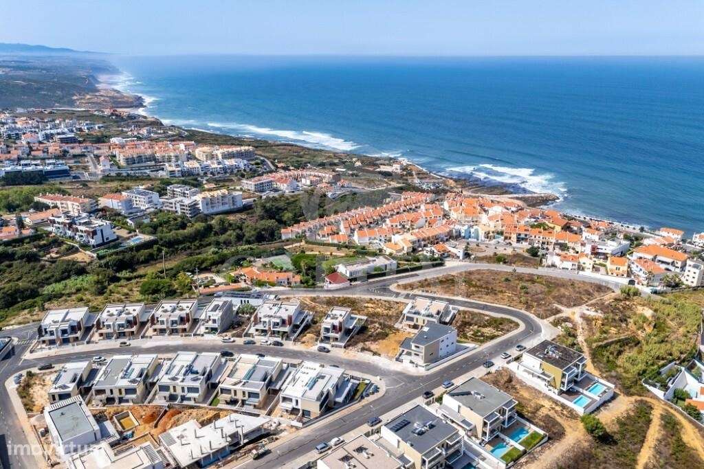 Moradia T4 de Luxo com Vista Mar: O Seu Refúgio Na Ericeira!-21