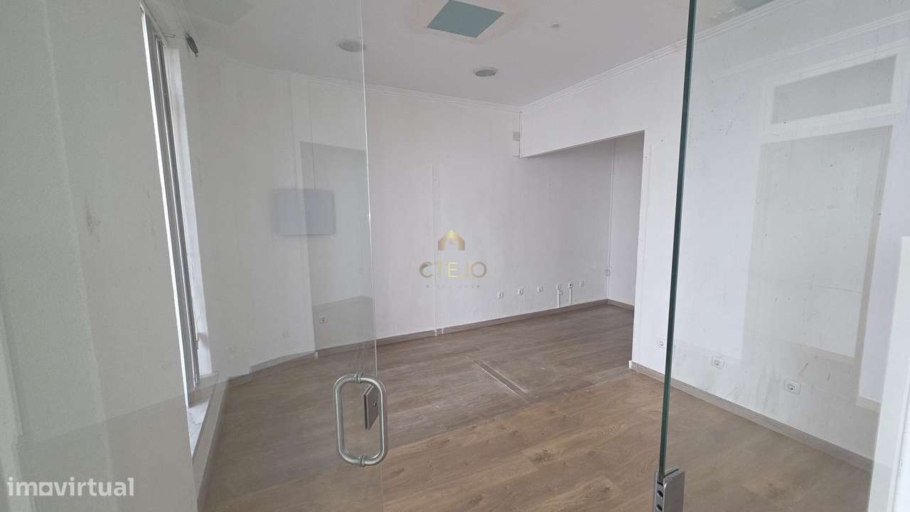 Loja Fantastica Pinhal Novo 4 montras-9