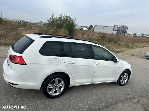 Volkswagen Golf 1.6 TDI BlueMotion Comfortline - 13