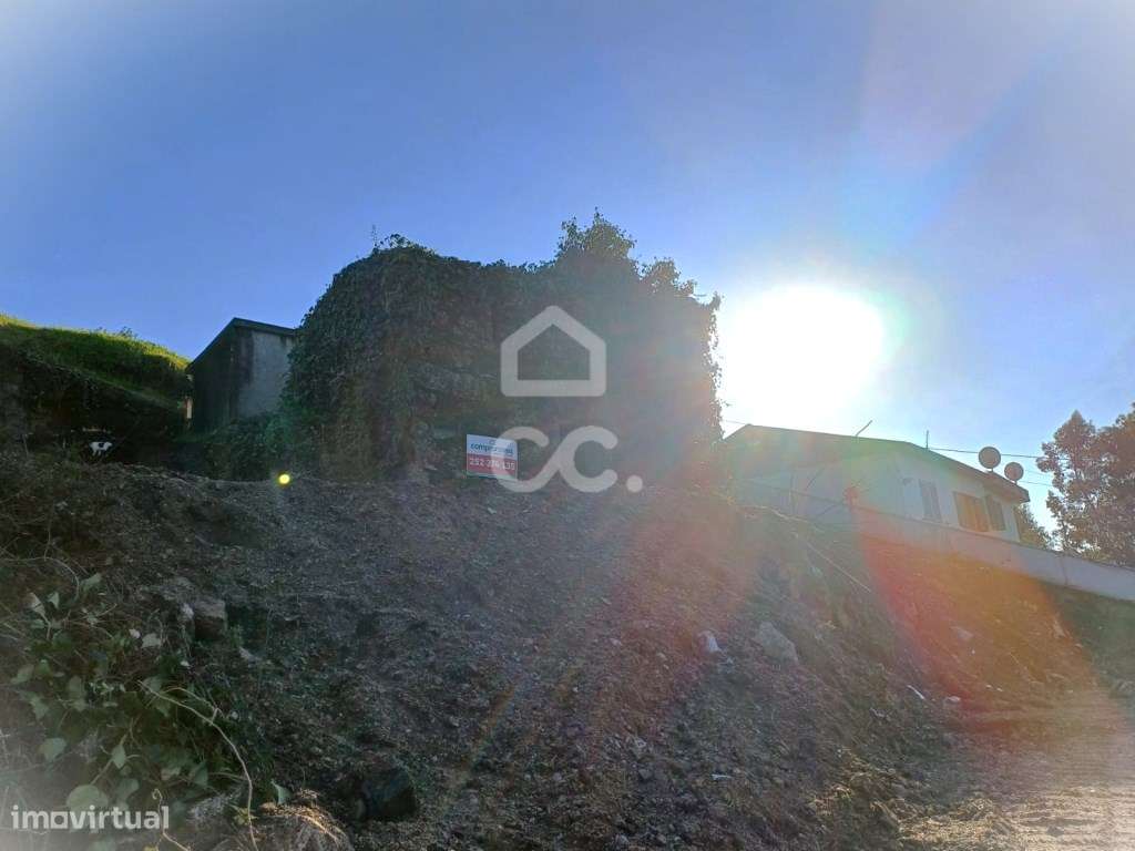 Moradia para restauro - Grande imagem: 4/16