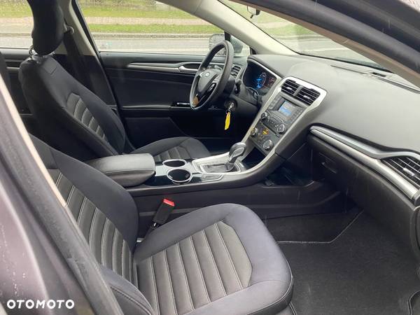 Ford Mondeo - 16