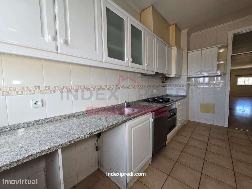 Apartamento T1 + 1- Aradas-18