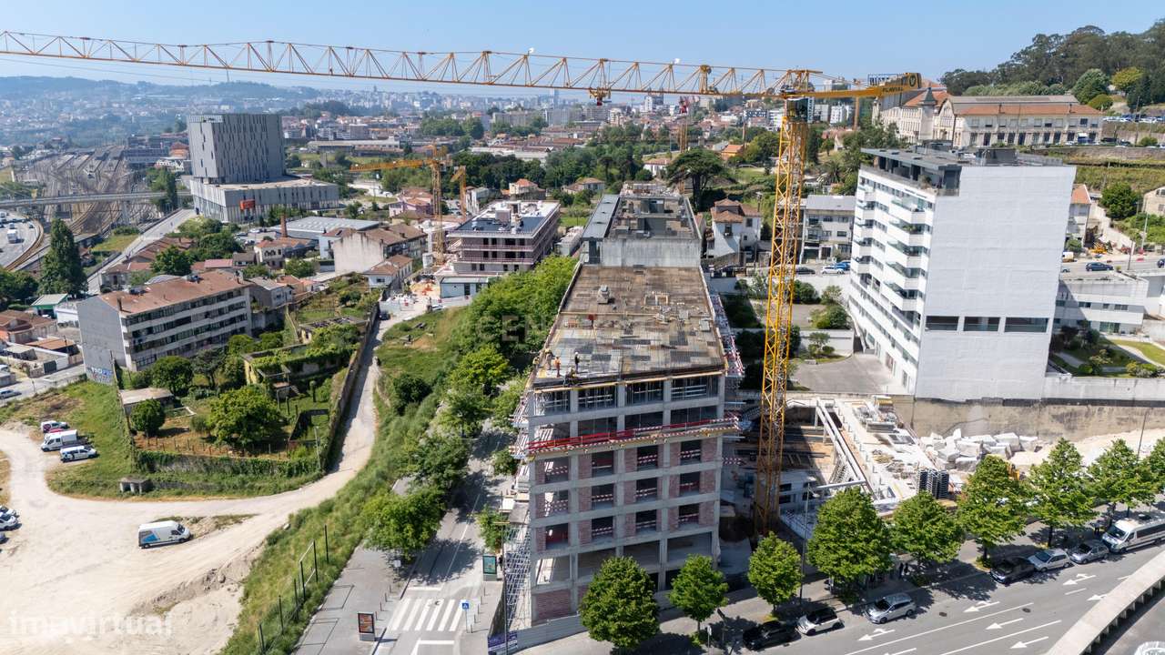 T2 nas Antas em Condomínio Privado com Varanda-21