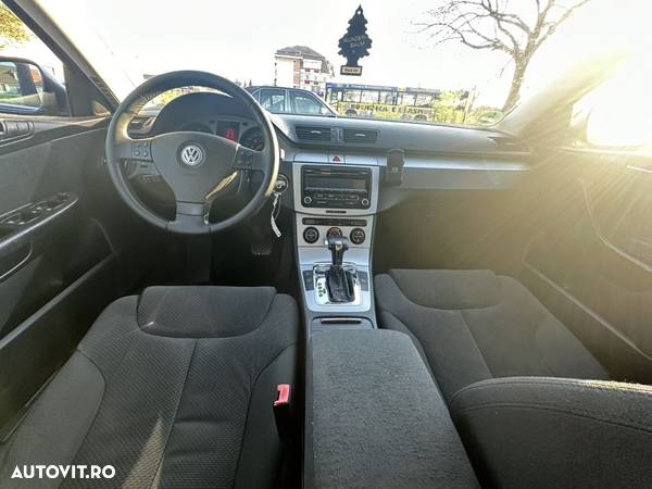 Volkswagen Passat Variant 2.0 TDI Highline DPF DSG - 9