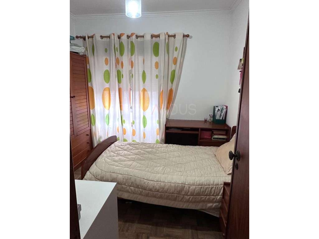 Apartamento T3 - Póvoa Sta. Iria-15