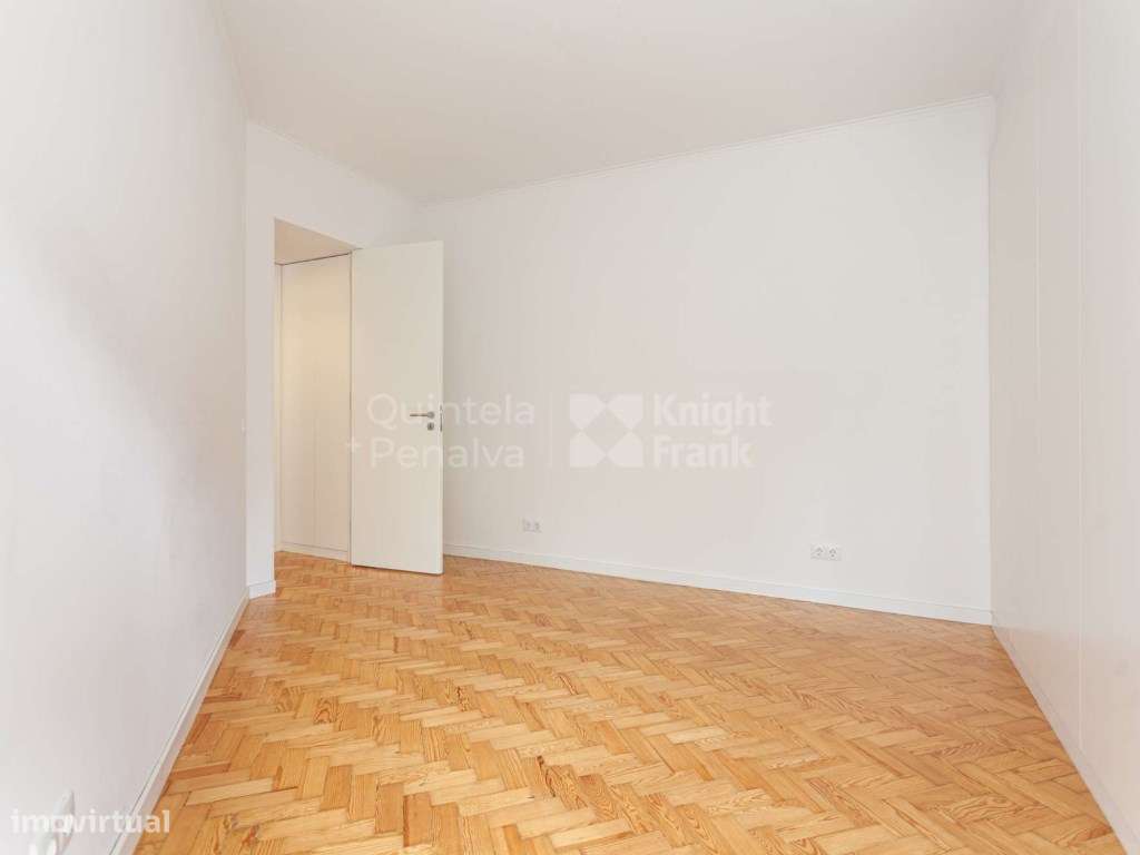 Apartamento T2 para Venda em Campo Ourique-12