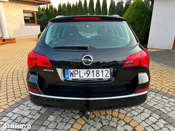 Opel Astra IV 1.4 T Cosmo - 11