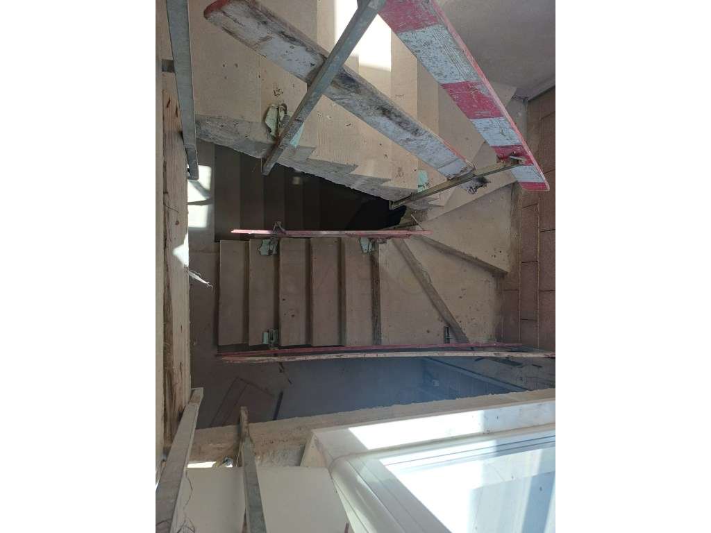 Moradia T2 com terraço e garagem-10
