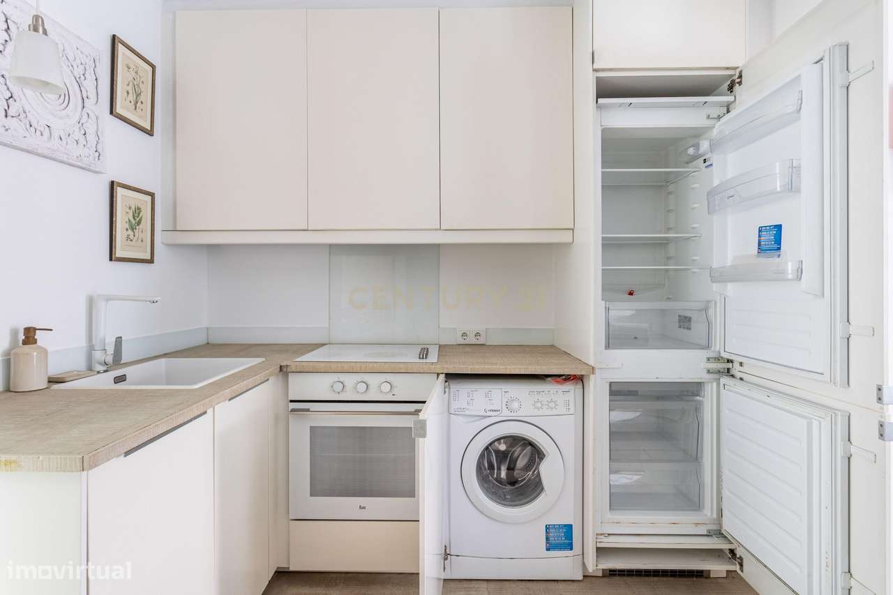 Apartamento T2 remodelado -  Campo Mártires da Pátria - Grande imagem: 5/18