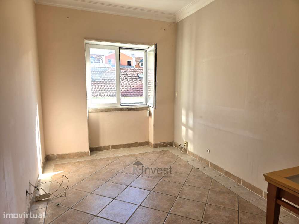 Apartamento T2 convertido em T3, Dafundo , Oeiras-13