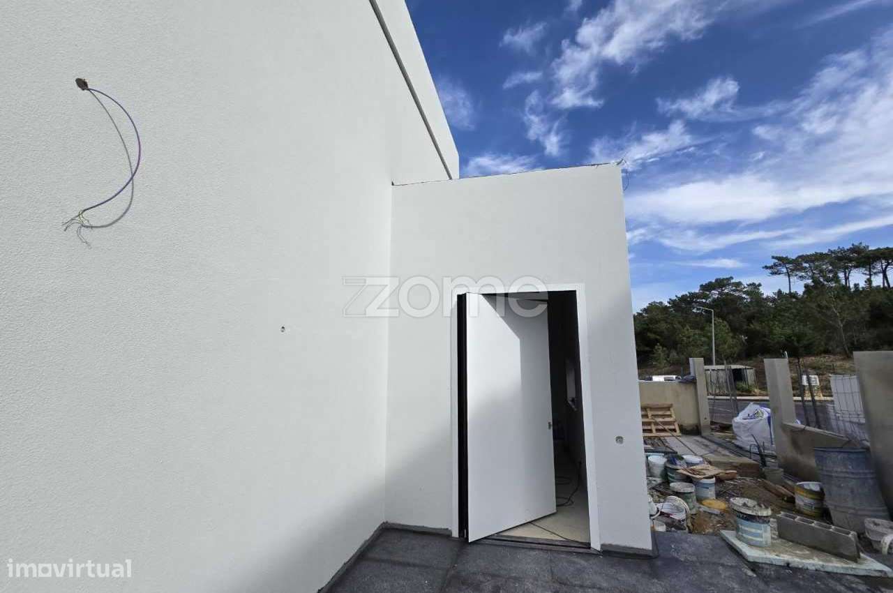 Moradia T4 com Elevador, Piscina e Jardim - Estoril - Cascais - Grande imagem: 3/51