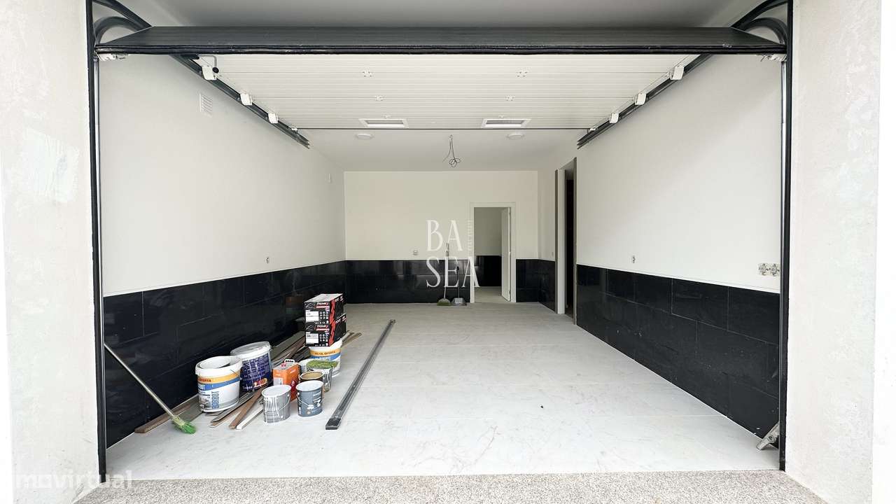 Moradia T4 Nova de Dois Andares em Palmeira Braga-29