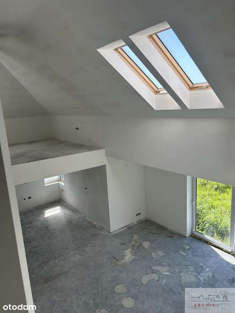 Dom w Sieprawiu, duża działka, pompa ciepła-11