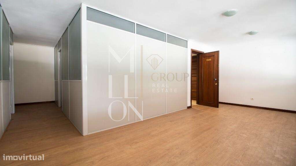 Escritório na Avenida da República, junto ao metro - Grande imagem: 4/21