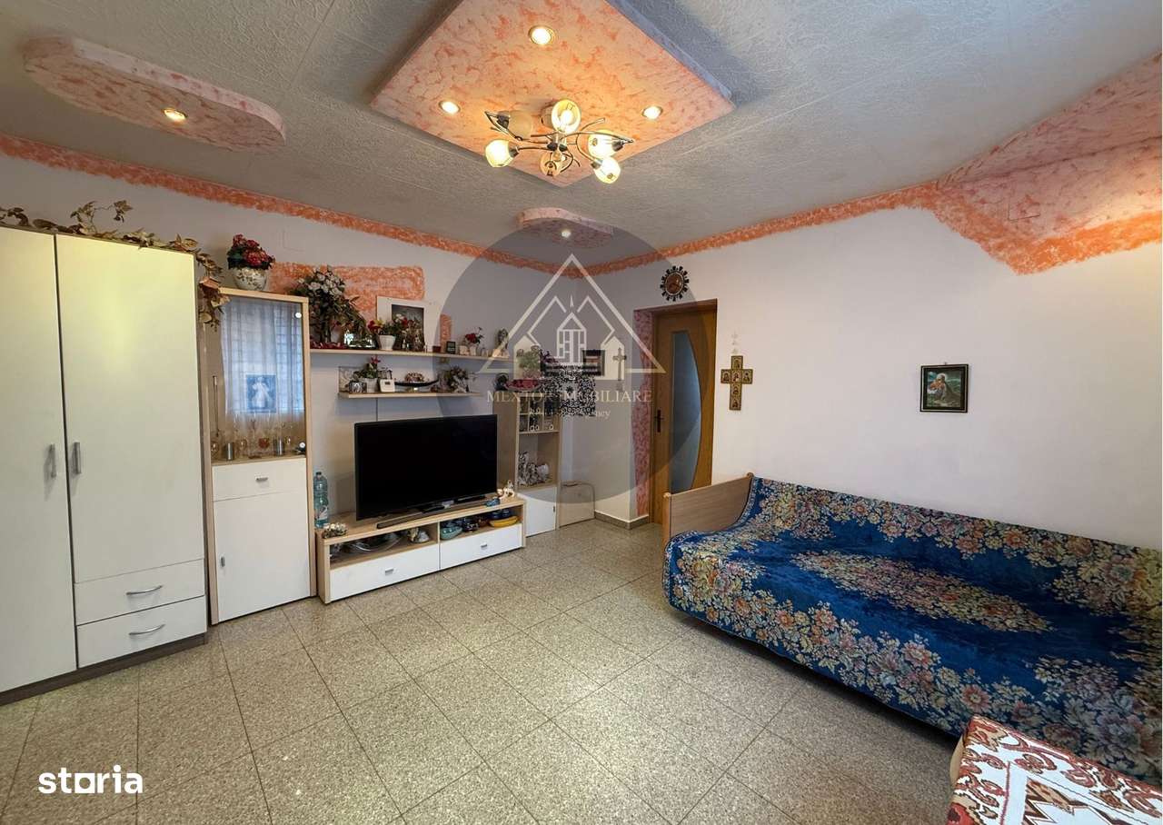 Casa 3 camere, Medias-8