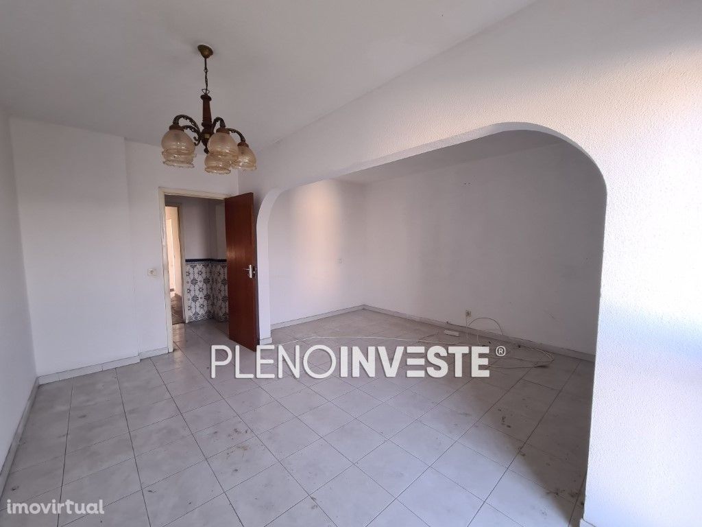 Apartamento T3 no Vale da Amoreira