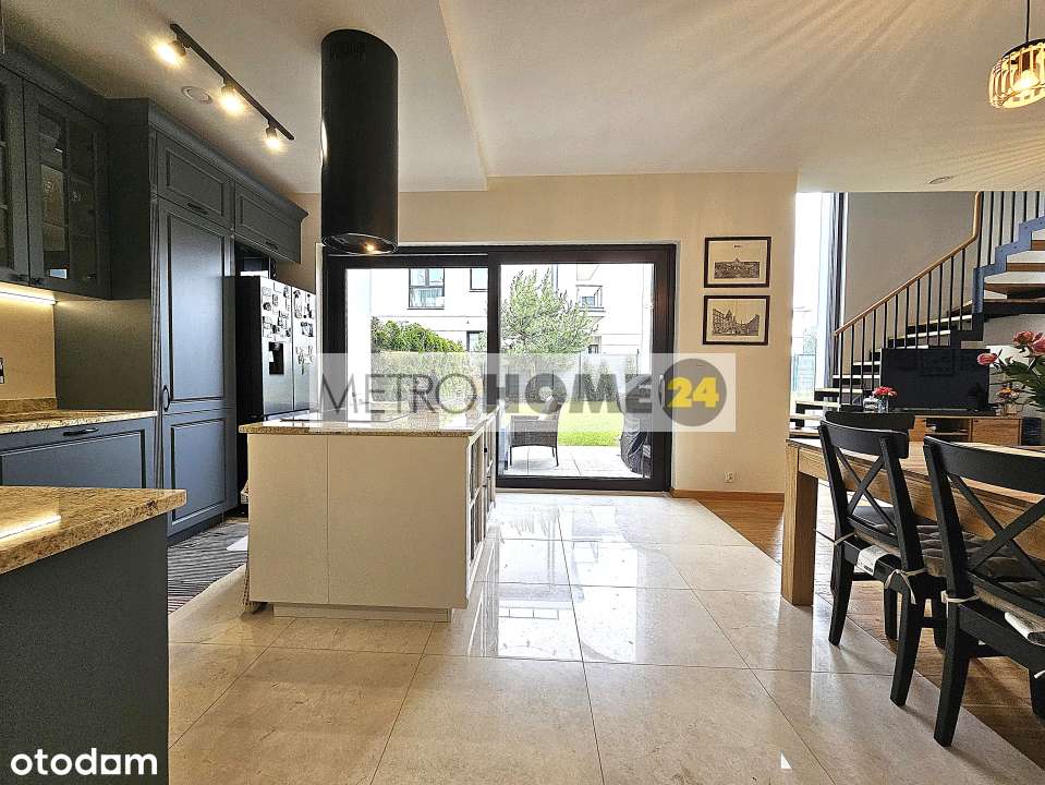 Luksusowy 2 poziomowy apartament z 2 ogródkami,garażem, komórką !-4