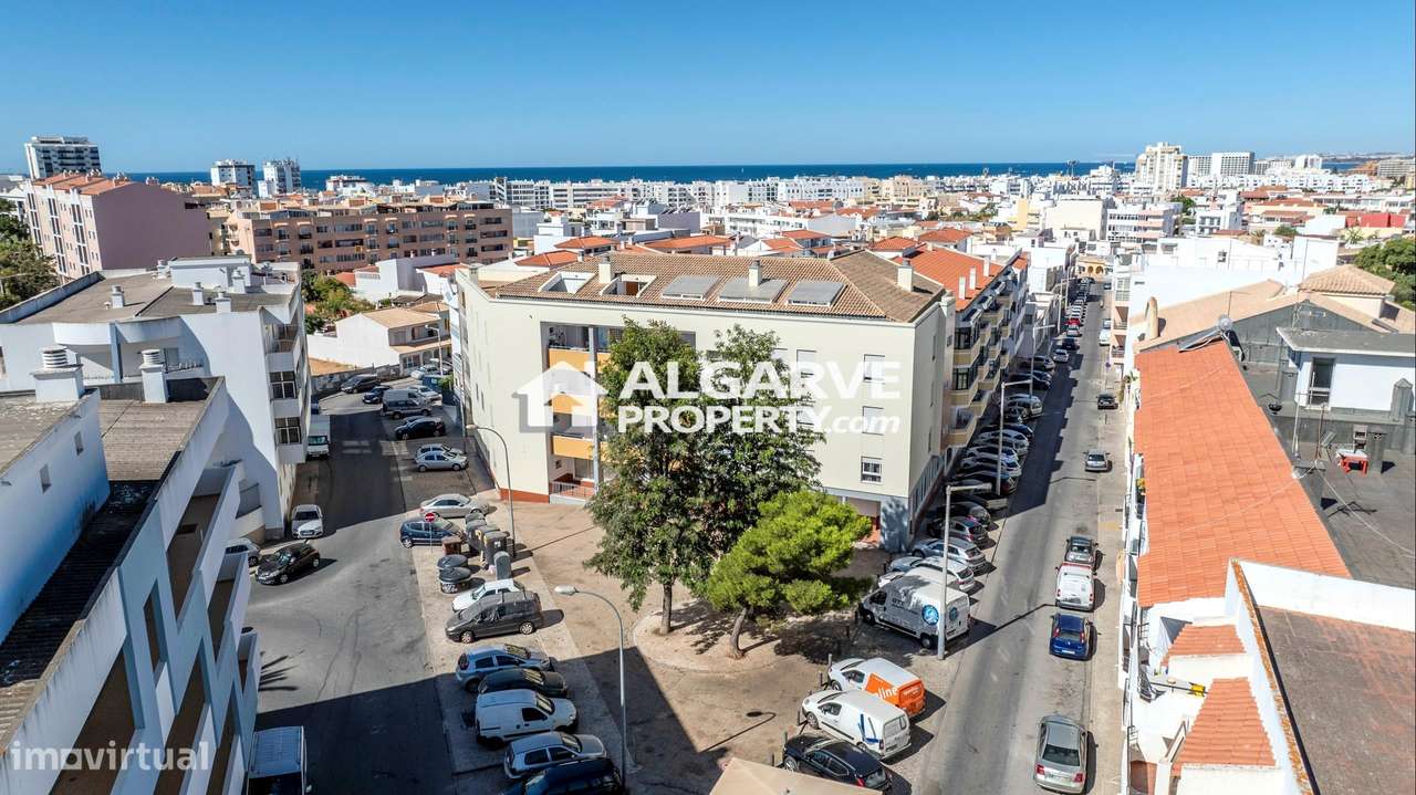 Espaçoso apartamento T2 proximo da praia, Quarteira, Algarve - Grande imagem: 5/26