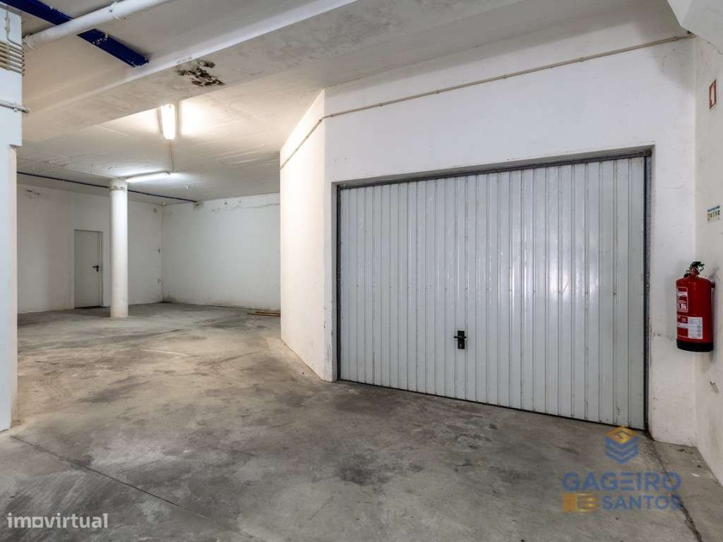 Apartamento T1 com garagem fechada a 950 metros da praia de Salir d...-17