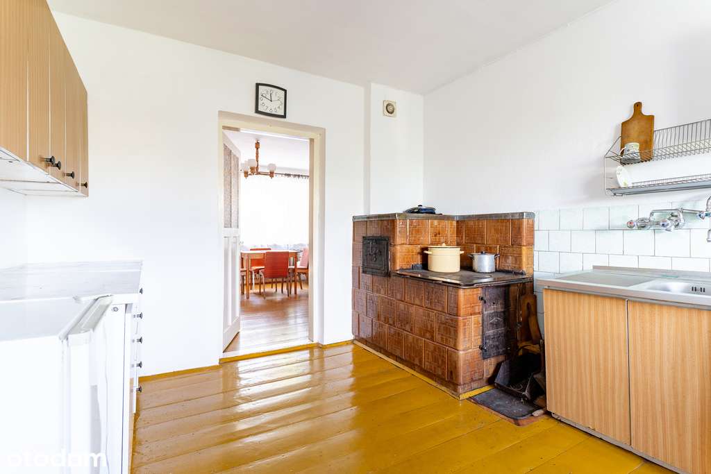 Dom z potencjałem w otoczeniu natury-16