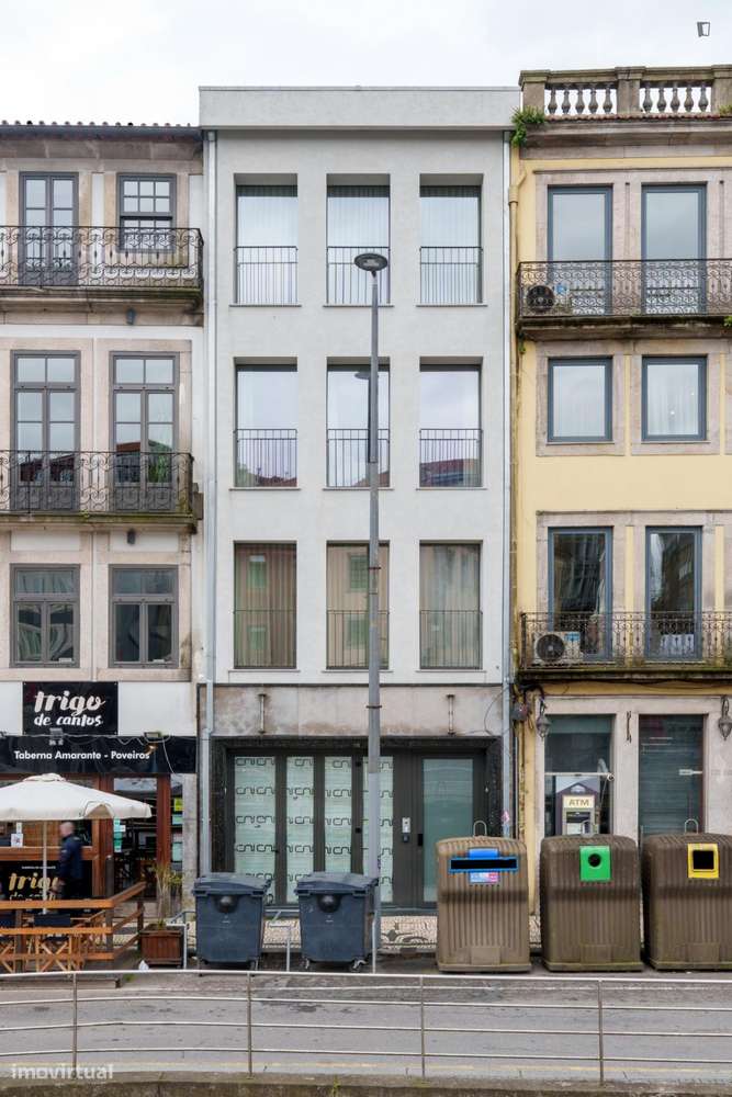 Estúdio - localizado em Santo Ildefonso Porto - Grande imagem: 4/10