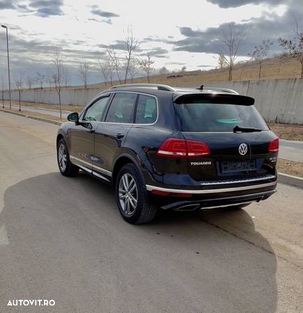 Volkswagen Touareg V6 TDI BMT Supreme Plus - 3